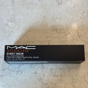 MAC Cosmetics Studio Fix Every-Wear Foundation Pen